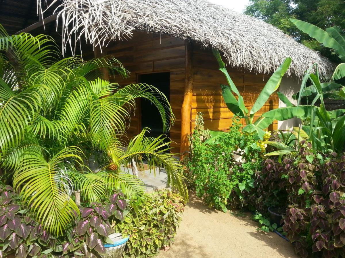 ארוגם Garden Cottage Arugambay חדר תמונה